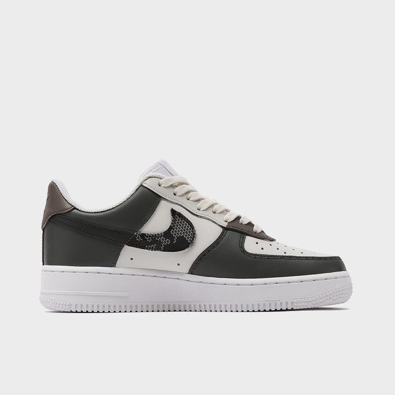 Alien Invasion - Men's Air Force 1 Low Custom