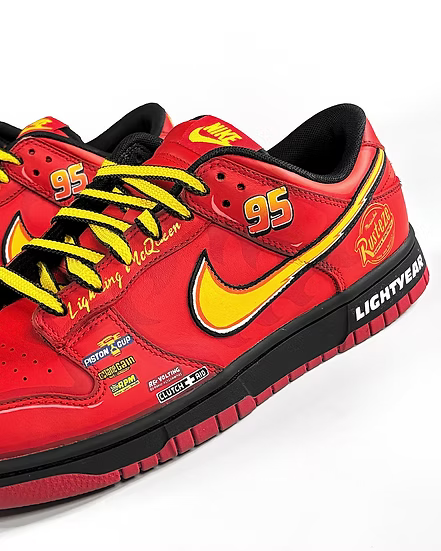 [Custom McQueen Dunks] Dunk Skateboarding Shoes Unisex Red