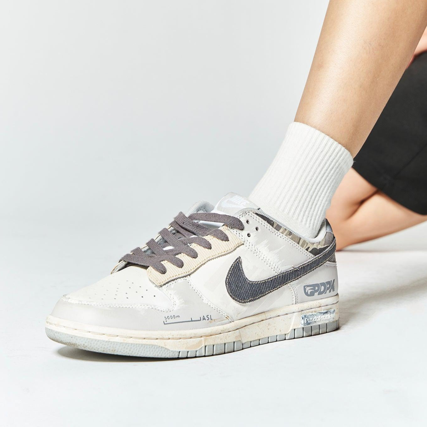 Gaze Down - Men's Dunk Low Custom