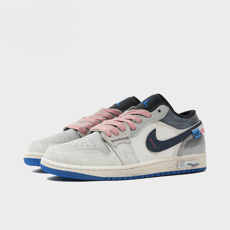 Alien Romance - Unisex Jordan 1 Low Custom