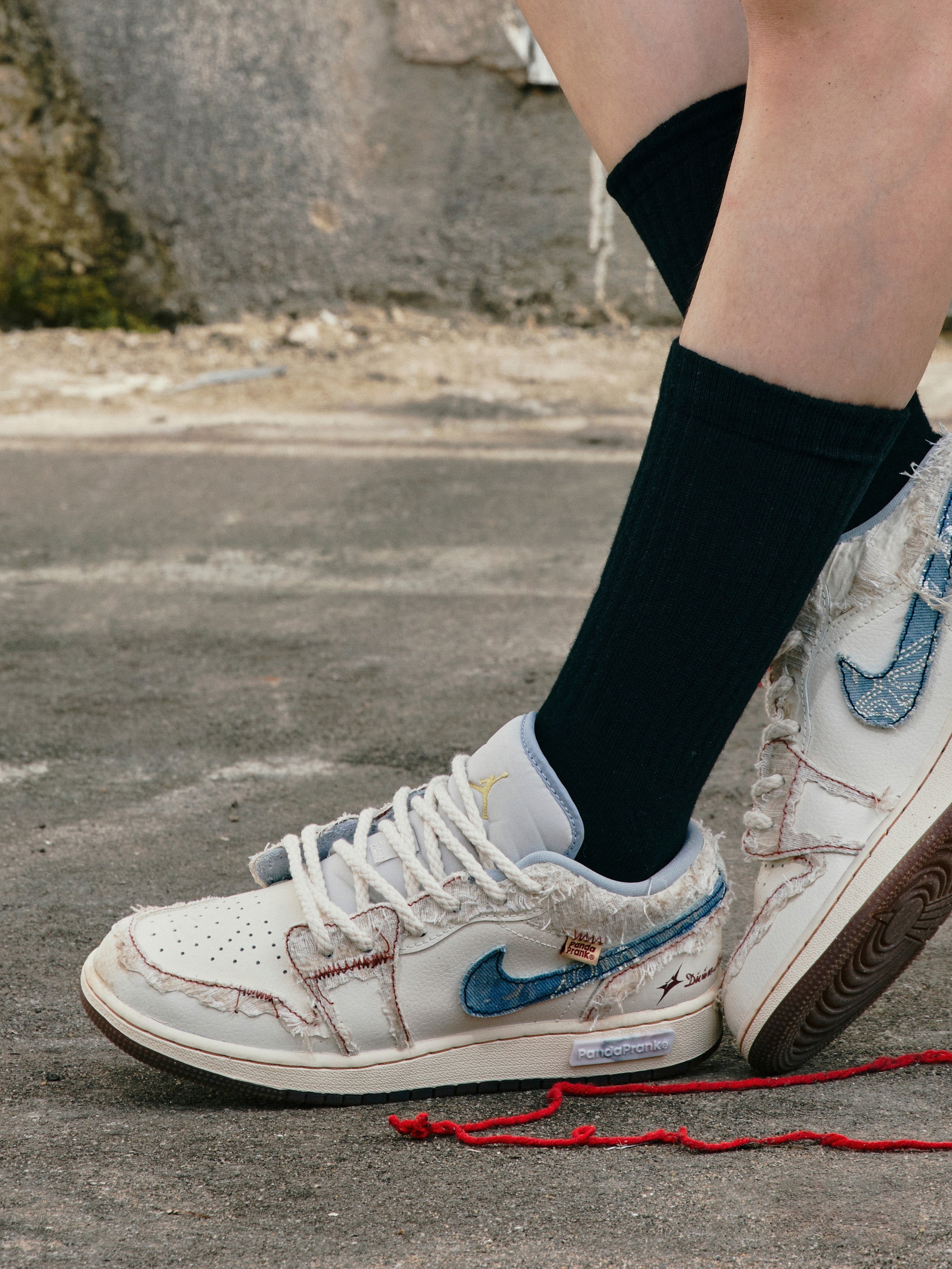 [Custom Threads of Dreams] Air Jordan Low - Top Skateboarding Shoes Unisex Beige/Blue