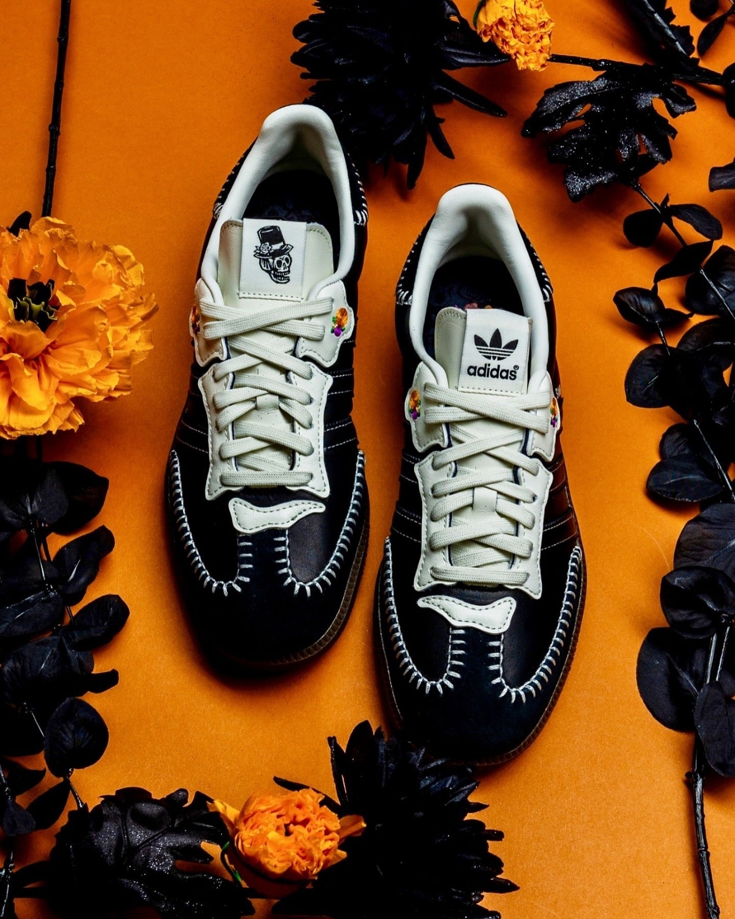 [Custom Day of the Dead - Gift For Couple/Bestie] originals SAMBA OG Low Top Halloween Series Black/White