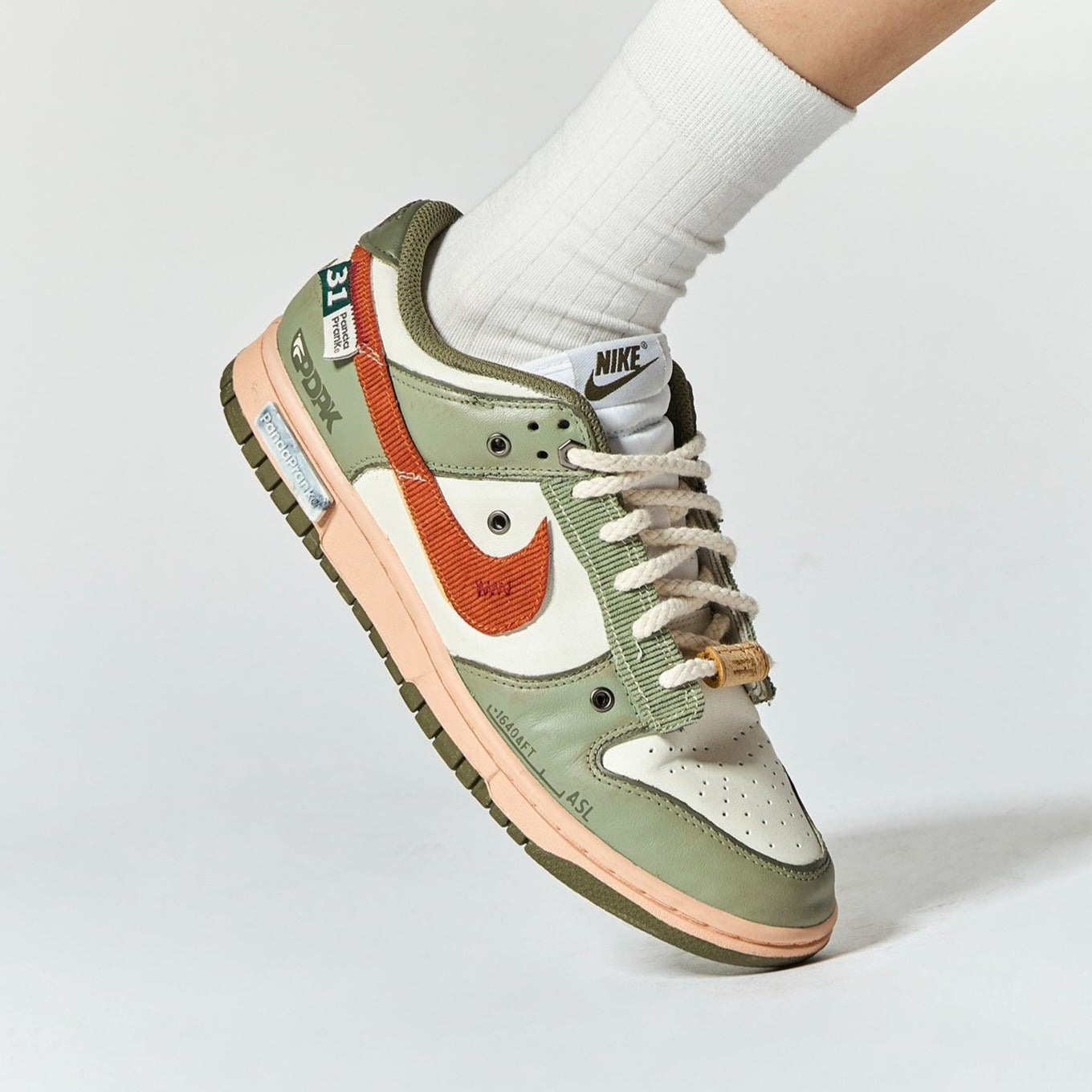 Falling Descent - Dunk Low Custom