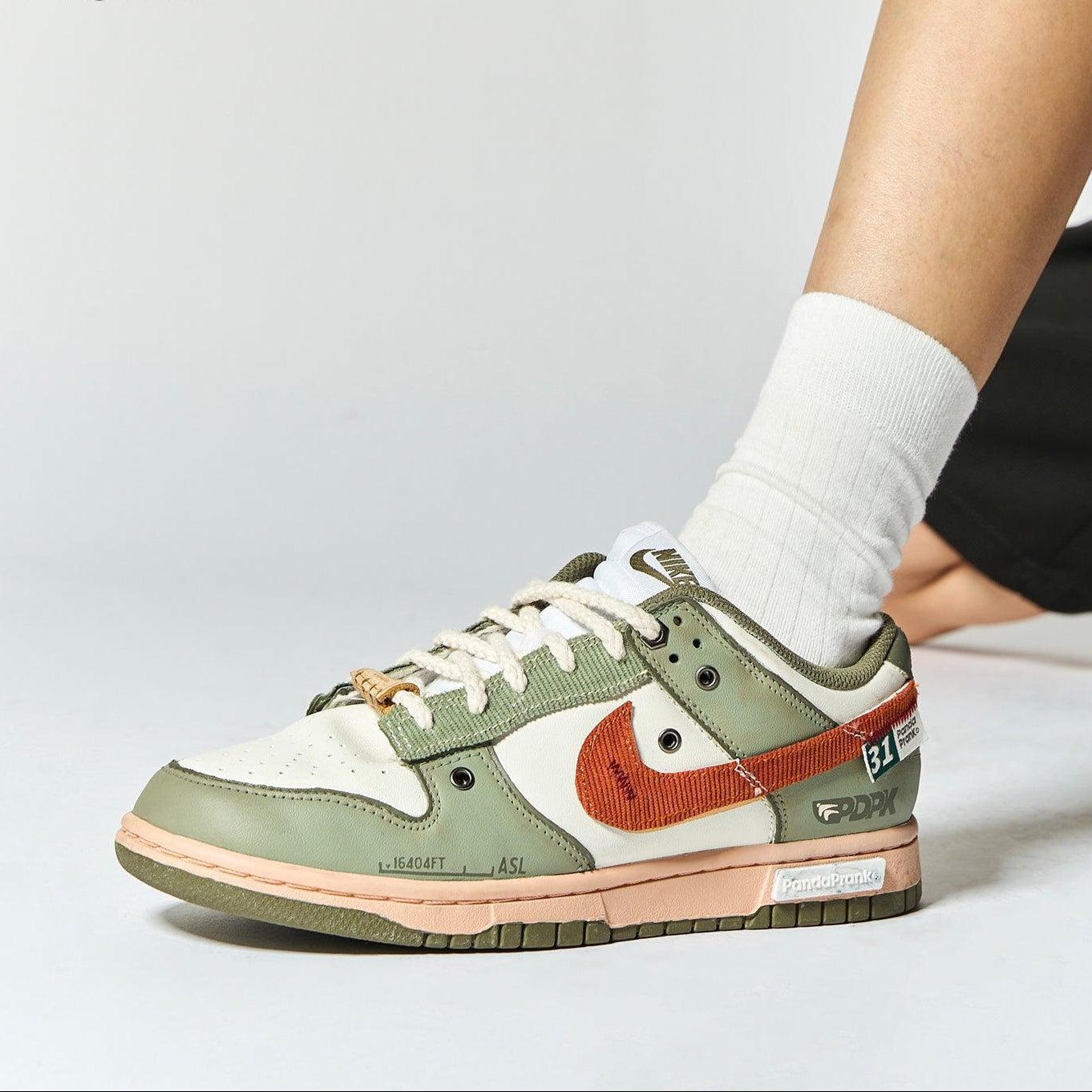 Falling Descent - Dunk Low Custom