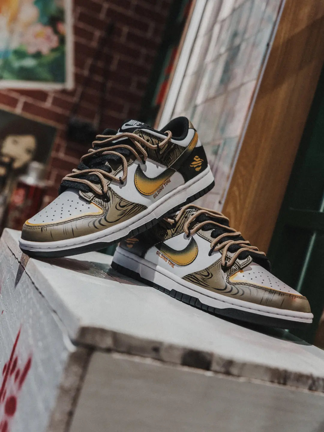 [Custom Golden Years] Dunk Skateboarding Shoes Unisex Low-top Brown/Black