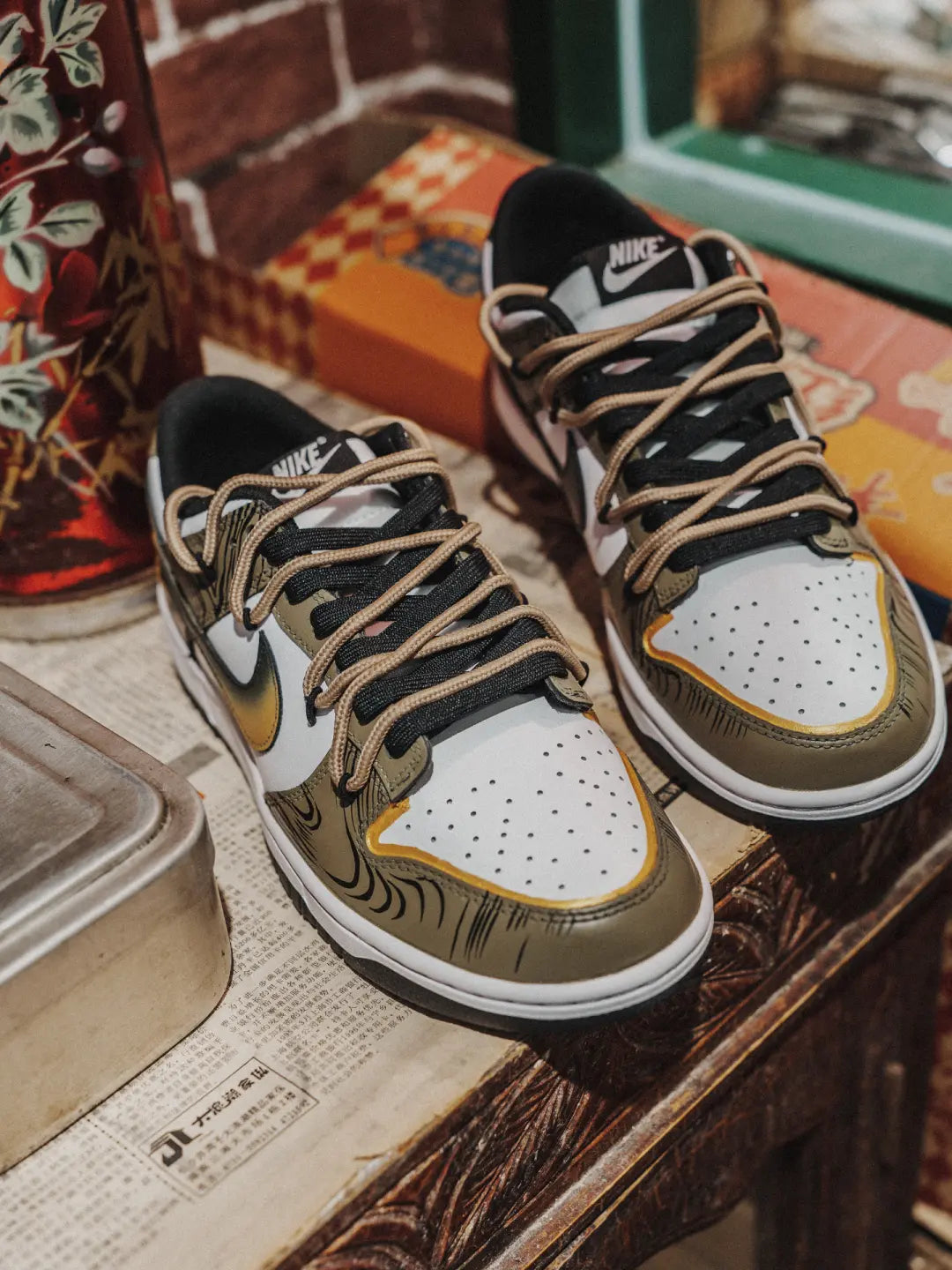 [Custom Golden Years] Dunk Skateboarding Shoes Unisex Low-top Brown/Black