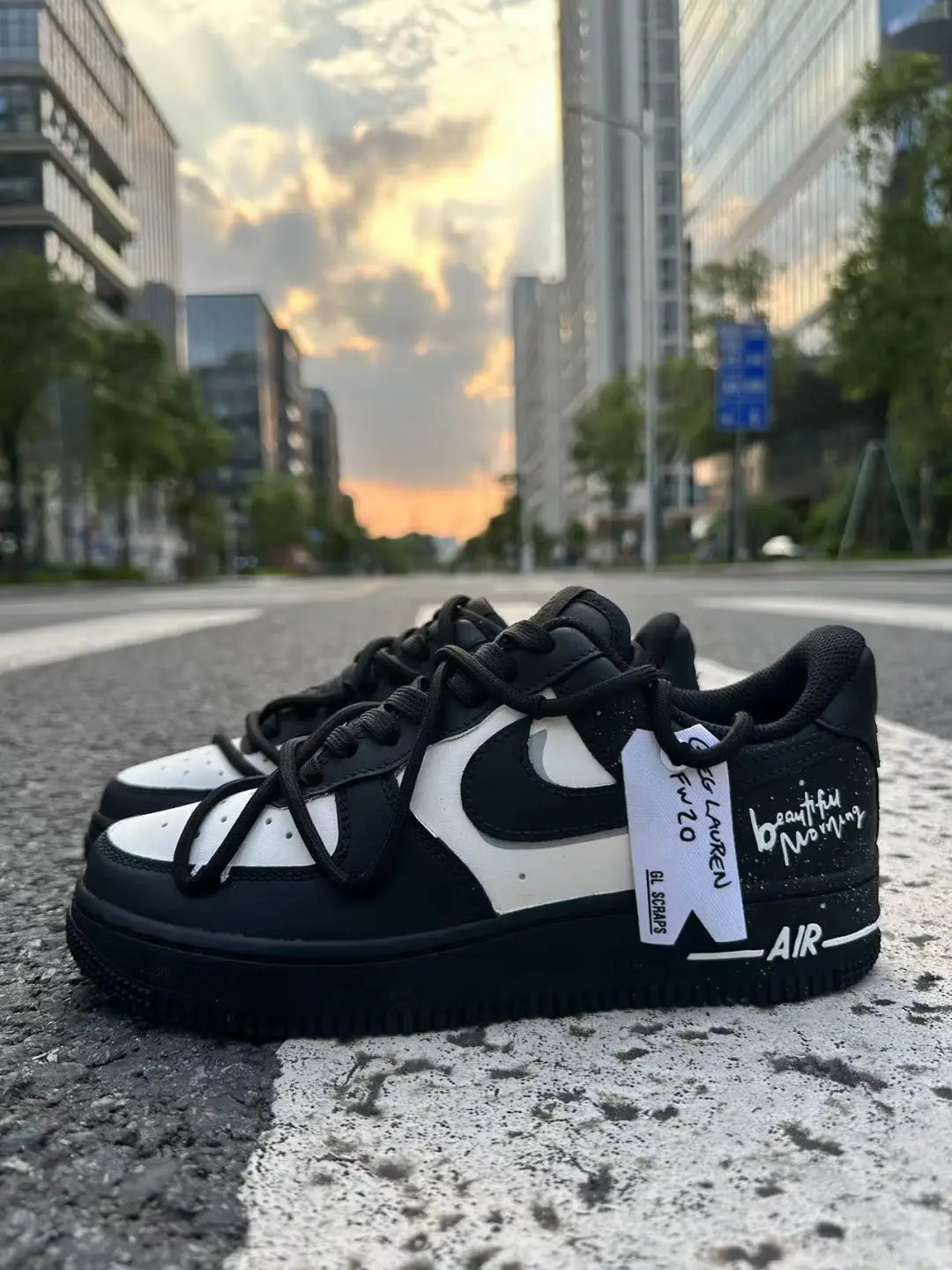 [Custom Unisex white peach bubbles]  Air Force 1 Skateboarding Shoes Unisex