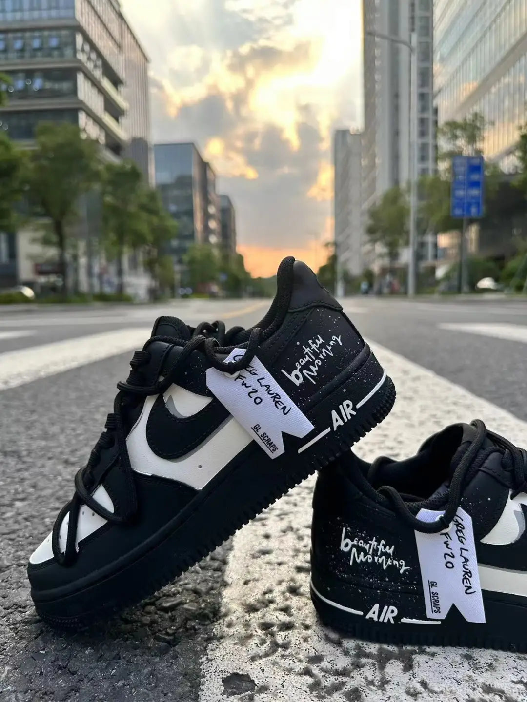 [Custom Unisex white peach bubbles]  Air Force 1 Skateboarding Shoes Unisex