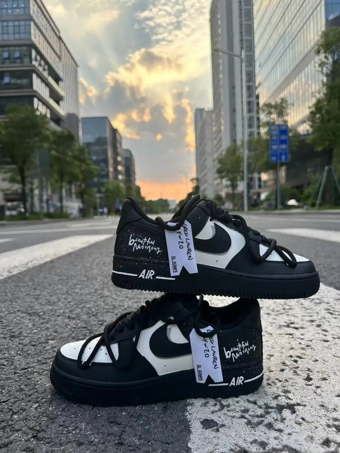 [Custom Unisex white peach bubbles]  Air Force 1 Skateboarding Shoes Unisex