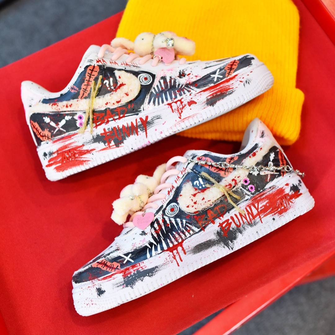 [Custom The female bad rabbit]  Air Force 1 Skateboard Shoes Women's Low-Top Red/Black