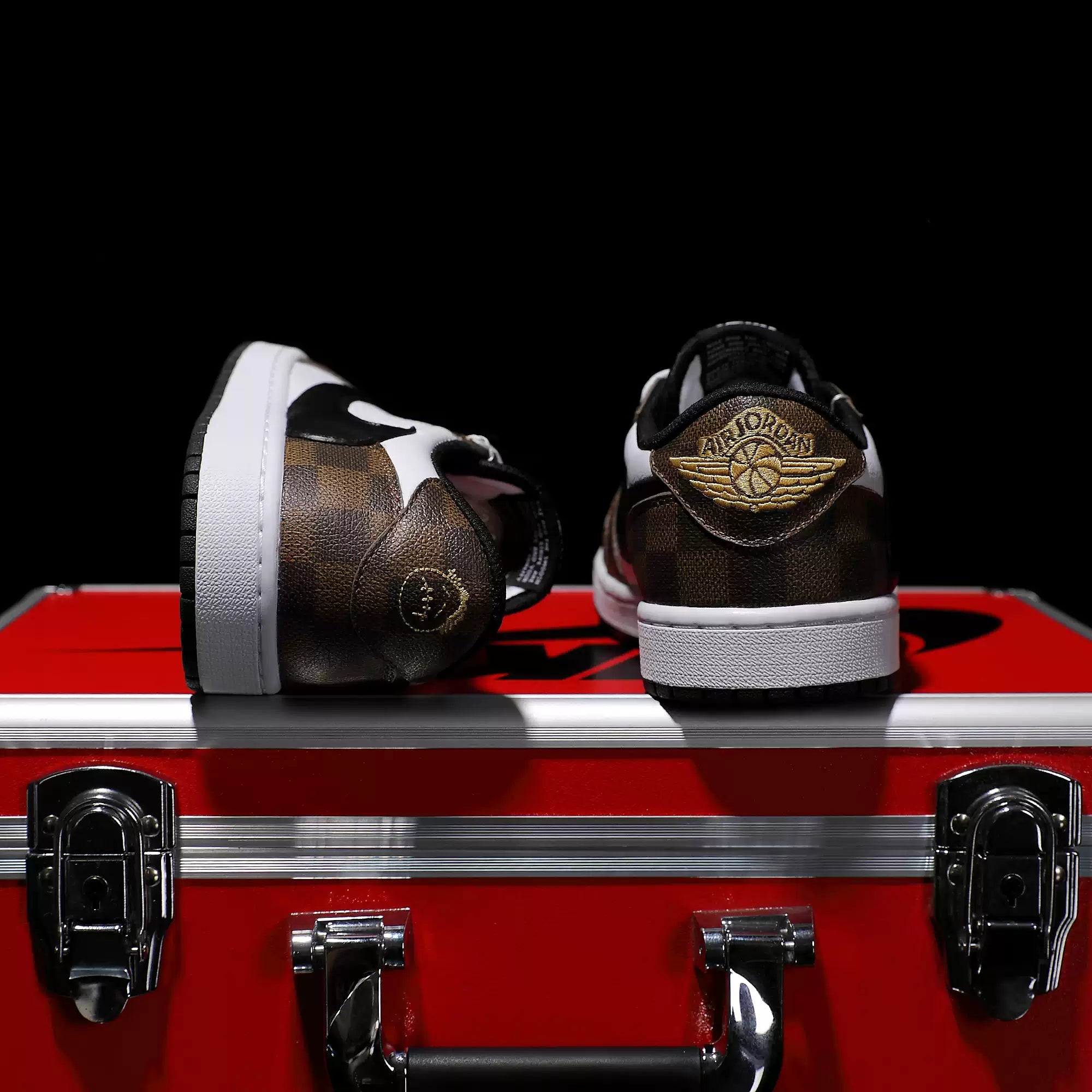 [Custom Checkered Pattern, Genuine Cowhide Leather] Air Jordan Low - Top Skateboarding Shoes Unisex