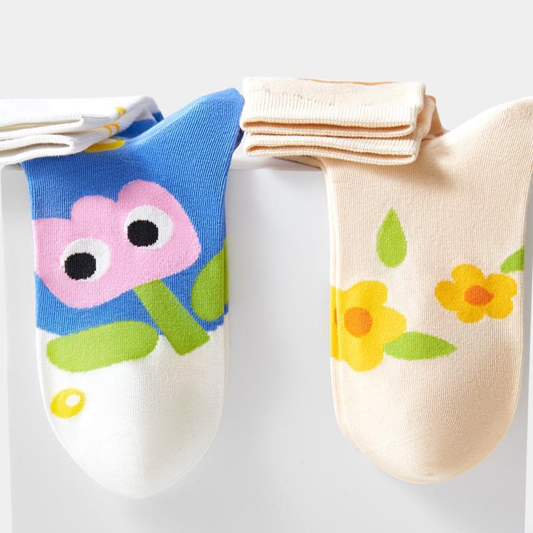 Cotton Socks Women Spring Middle Tube Socks Cute Cartoon Spring And Autumn Ladies Long Socks 5 Pairs( Size 35-42)