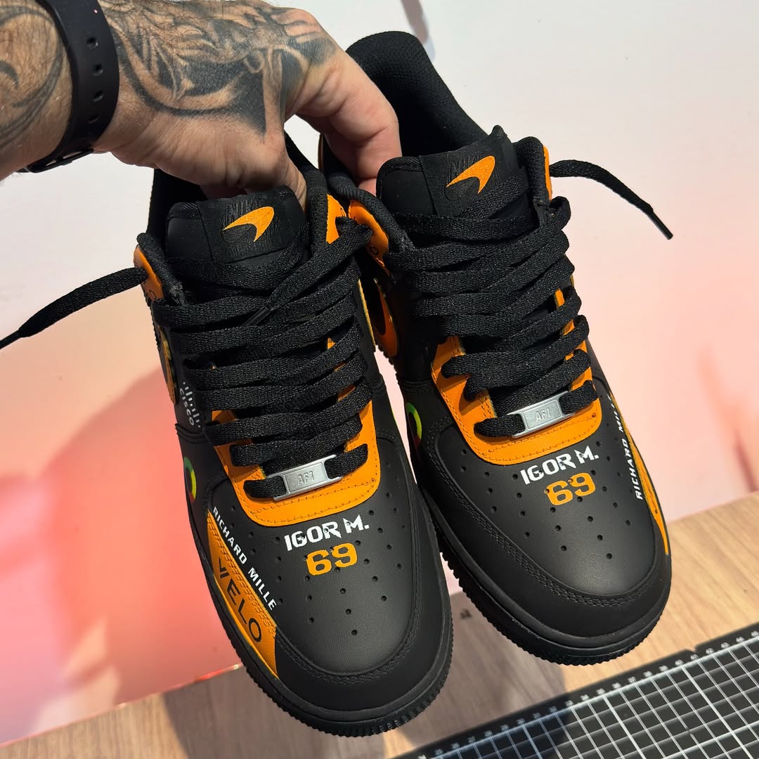 [Customized F1Racing - MCL38] Air Force 1 Shoes Unisex Black/Orange