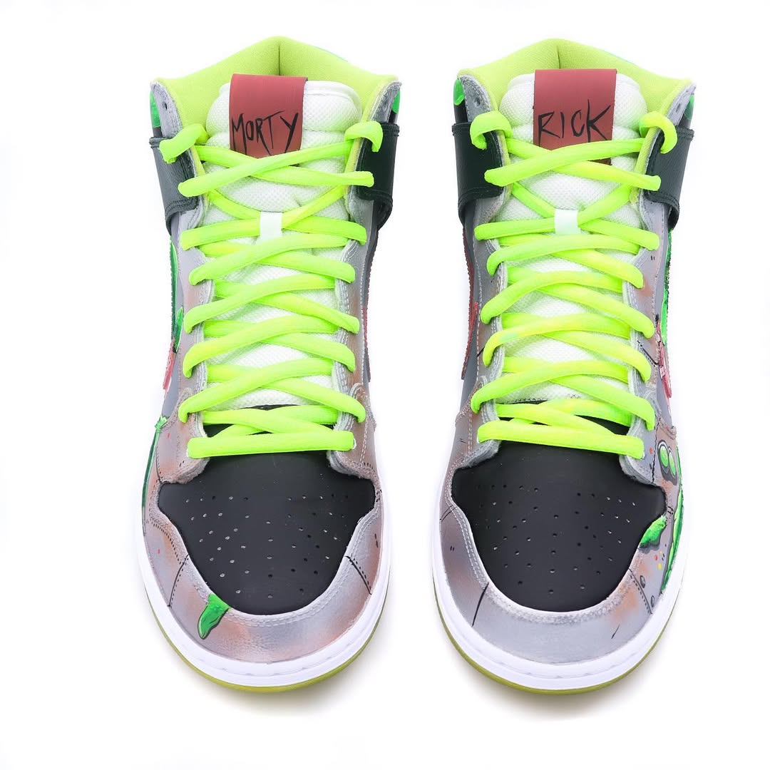 [Custom Rick and Morty] SB Dunk High Top Unisex Skateboarding Shoes
