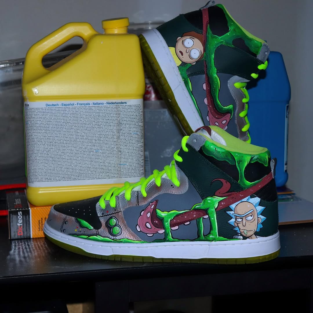 [Custom Rick and Morty] SB Dunk High Top Unisex Skateboarding Shoes