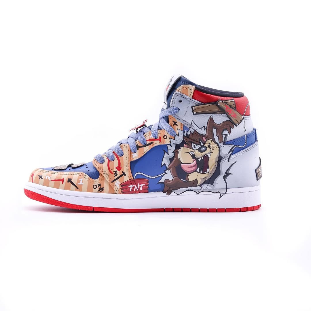 [Custom TuneSquad] Air Jordan 1 High Top Unisex Skateboarding Shoes