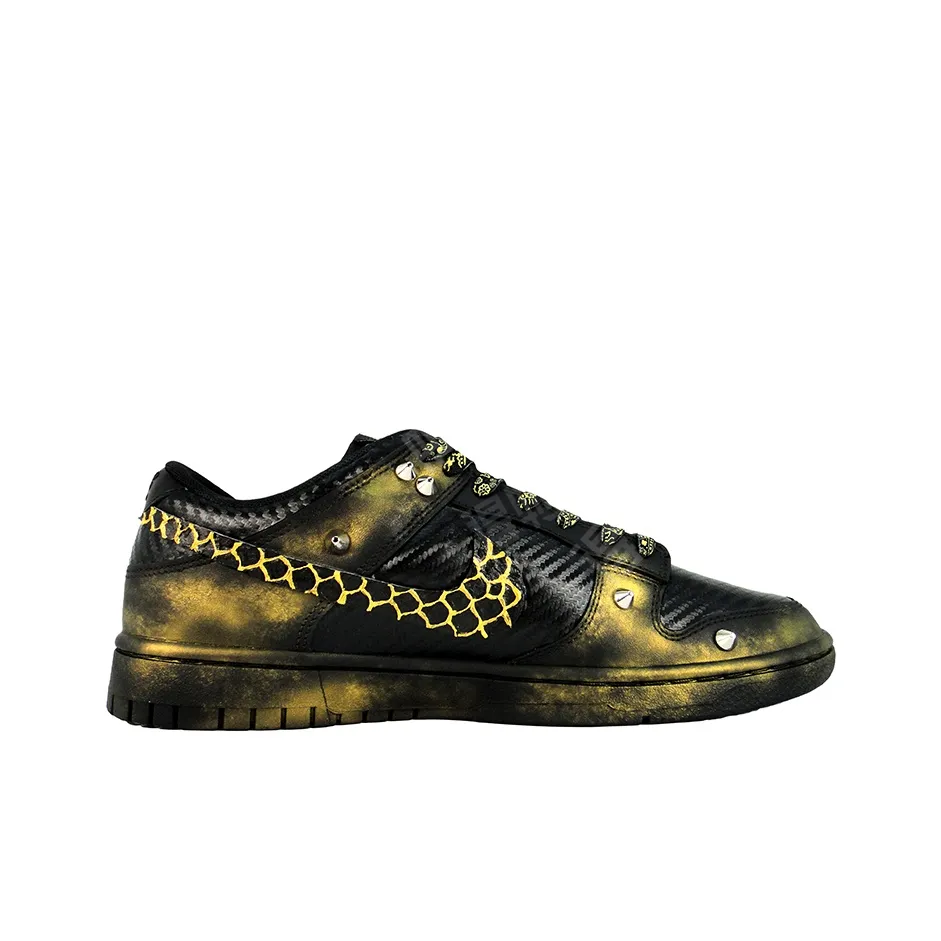 [Custom Black Distressed, Rivets, Leather] Dunk Skateboarding Shoes Unisex