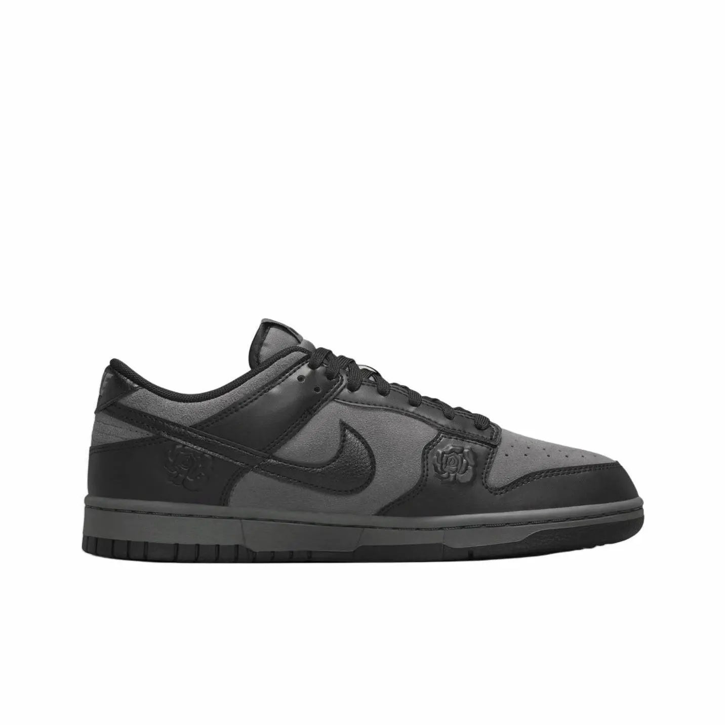 [Custom Black Rose] Suede Dunk Skateboarding Shoes Unisex