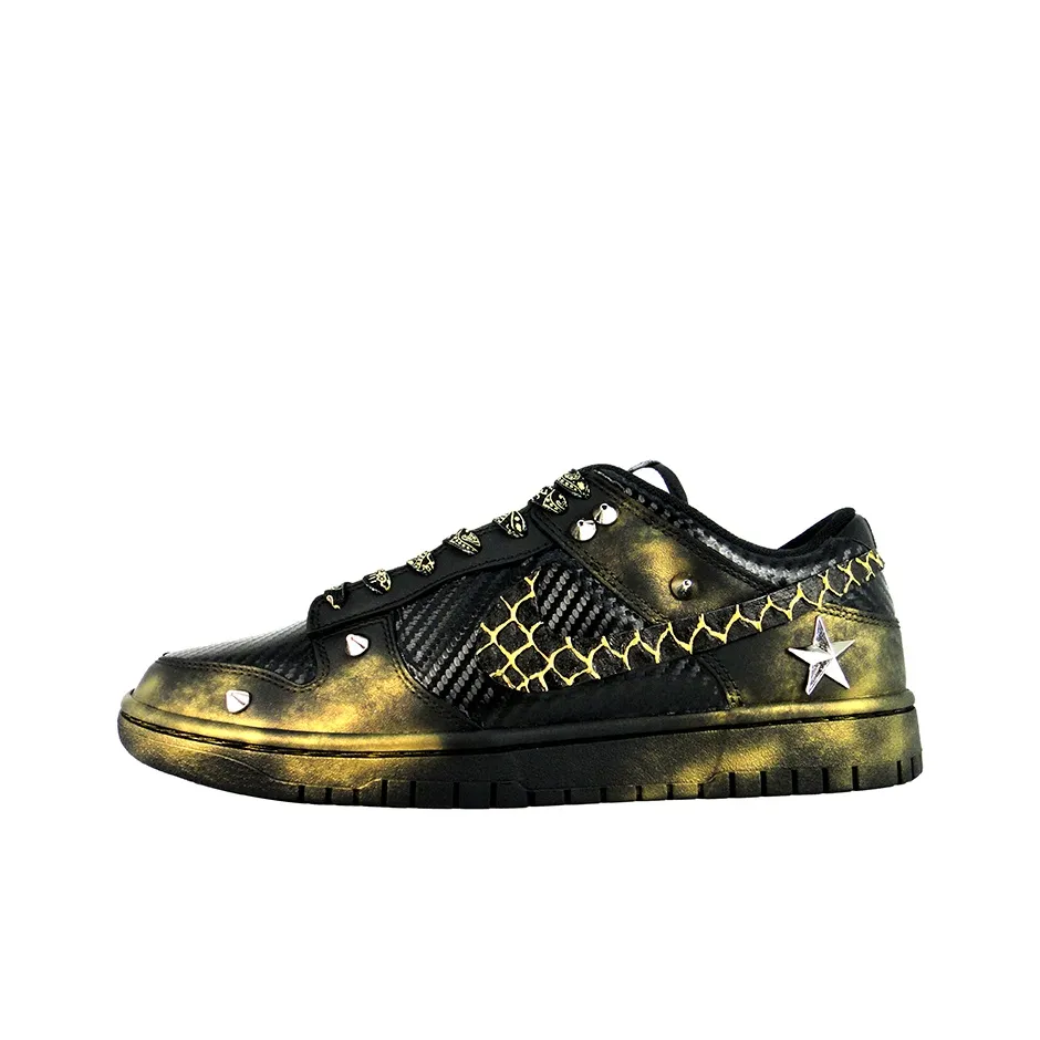 [Custom Black Distressed, Rivets, Leather] Dunk Skateboarding Shoes Unisex