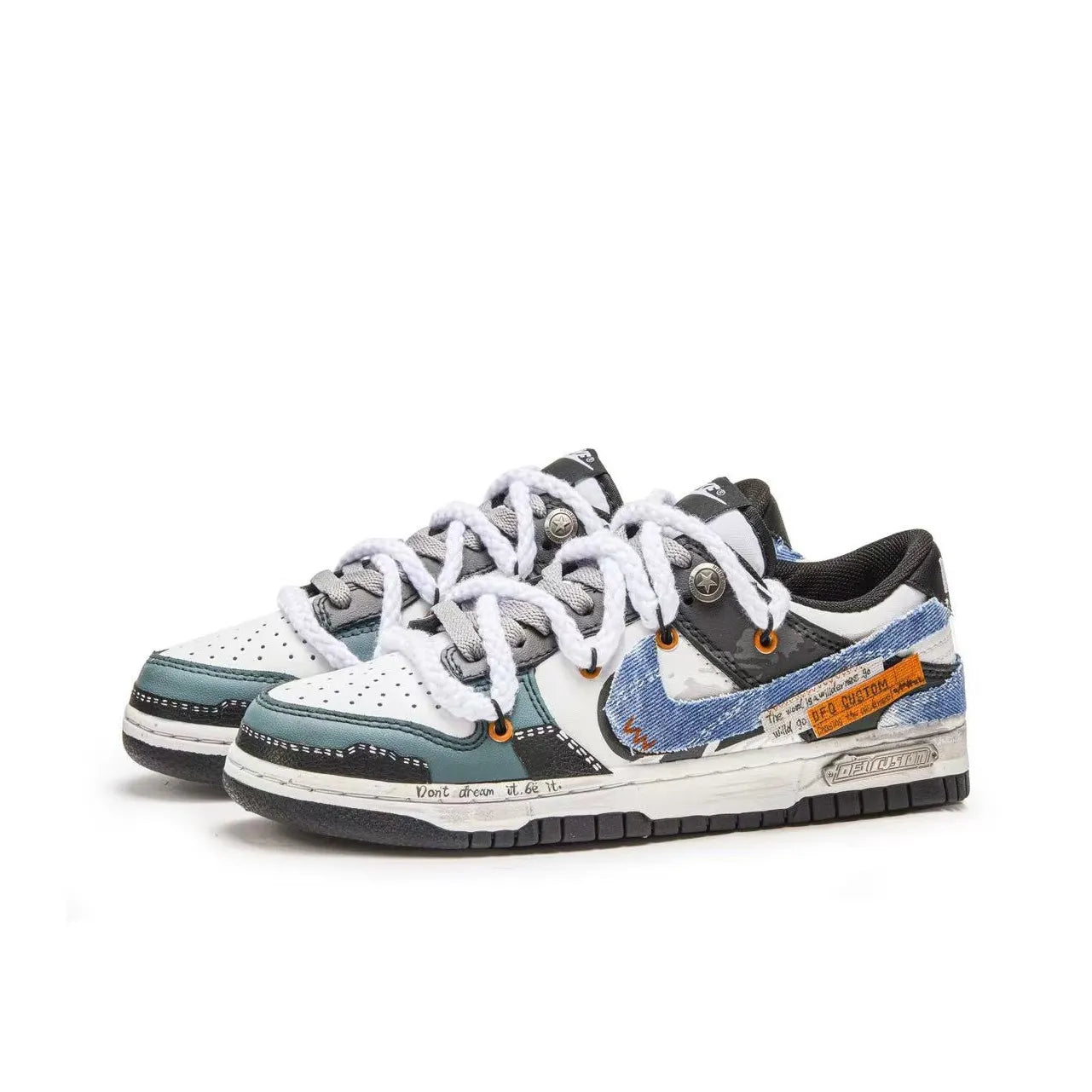 [Custom Don't Dream It, Be It.] Dunk Skateboarding Shoes Unisex Denim Style