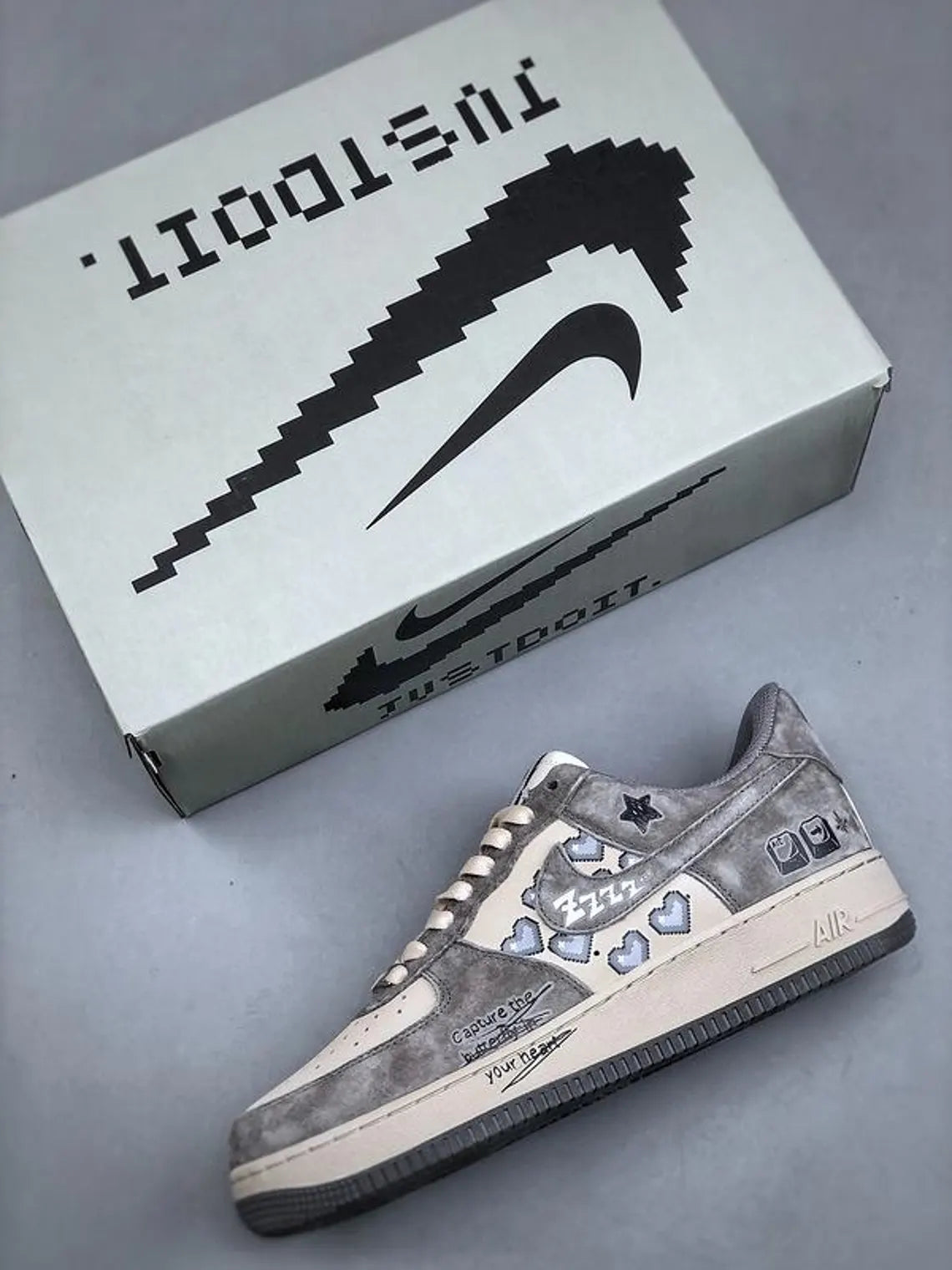 [Custom Grey Distressed Style] Air Force 1 Skateboarding Shoes Unisex Low-top