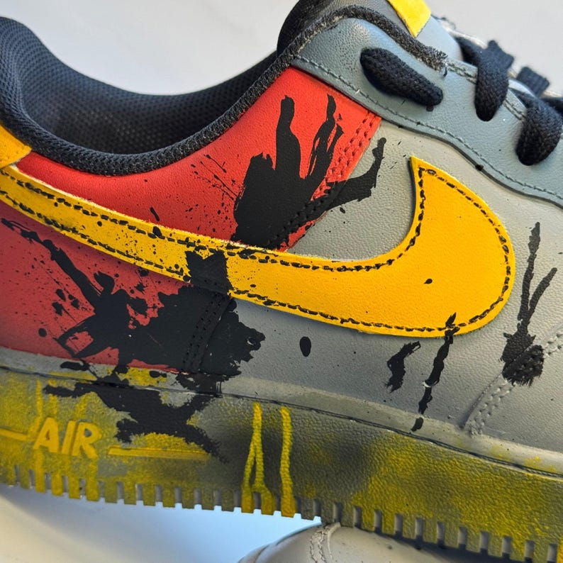 [Custom Grime/Spray Painting] Air Force 1 Skateboarding Shoes Unisex Gray/Yellow