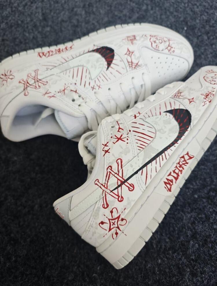 [Custom Eternal silent words]  Dunk Skateboarding Shoes Men Low-top Grey / Red