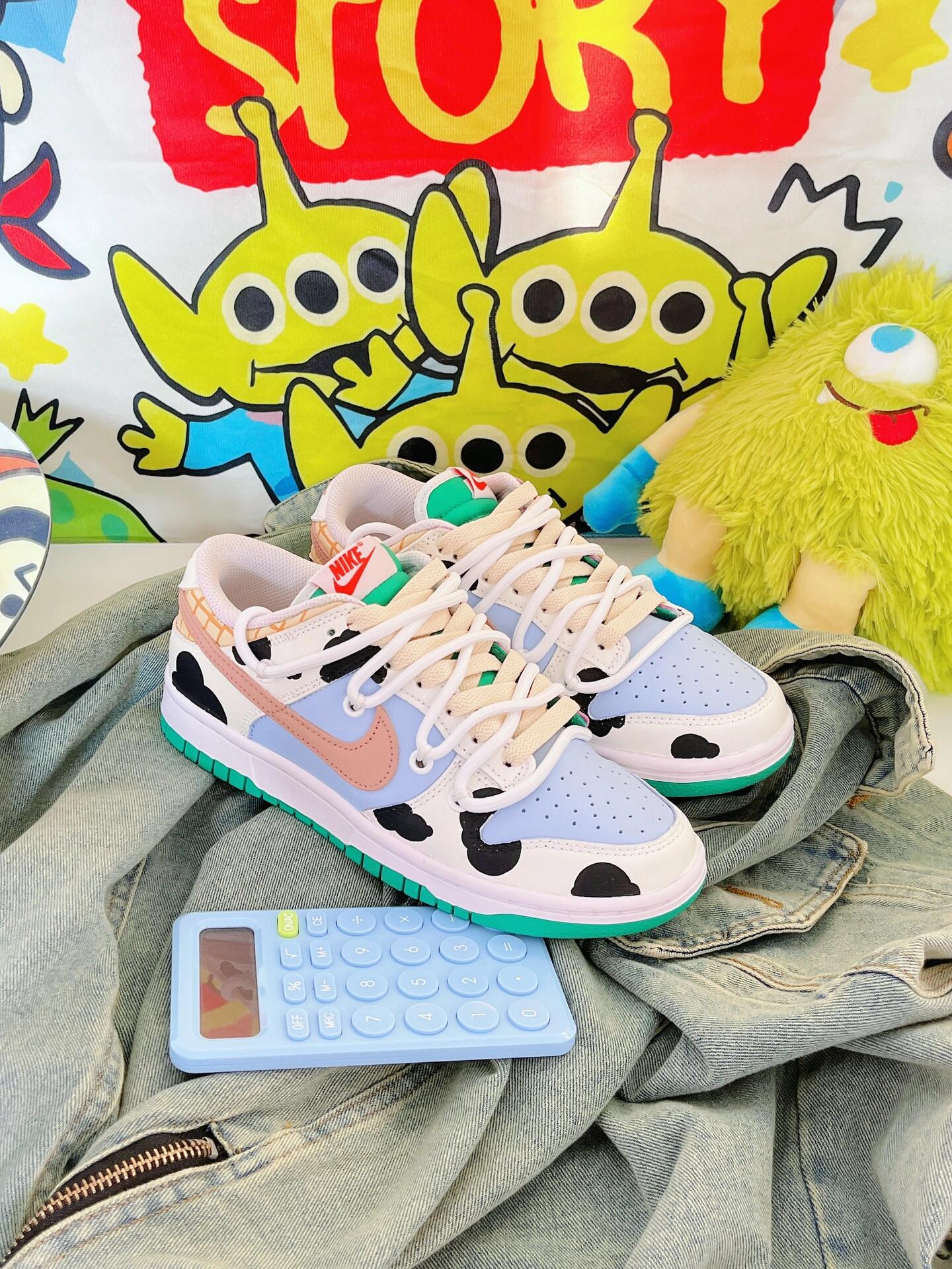 [Custom Toy Story Woody Coloration]  Dunk Skateboarding Shoes Unisex