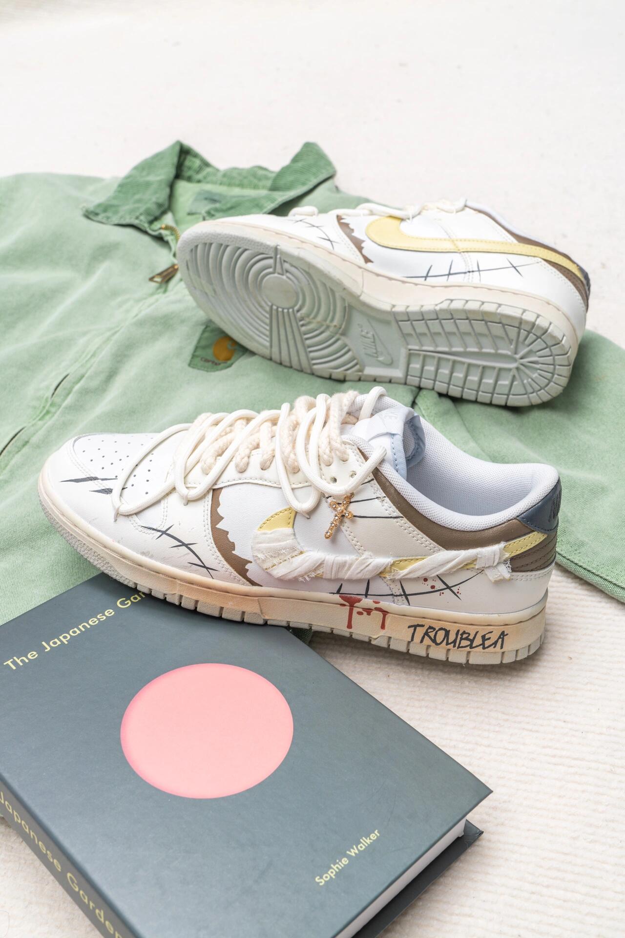 [Custom The Mummy of Halloween]  Dunk Skateboarding Shoes Men