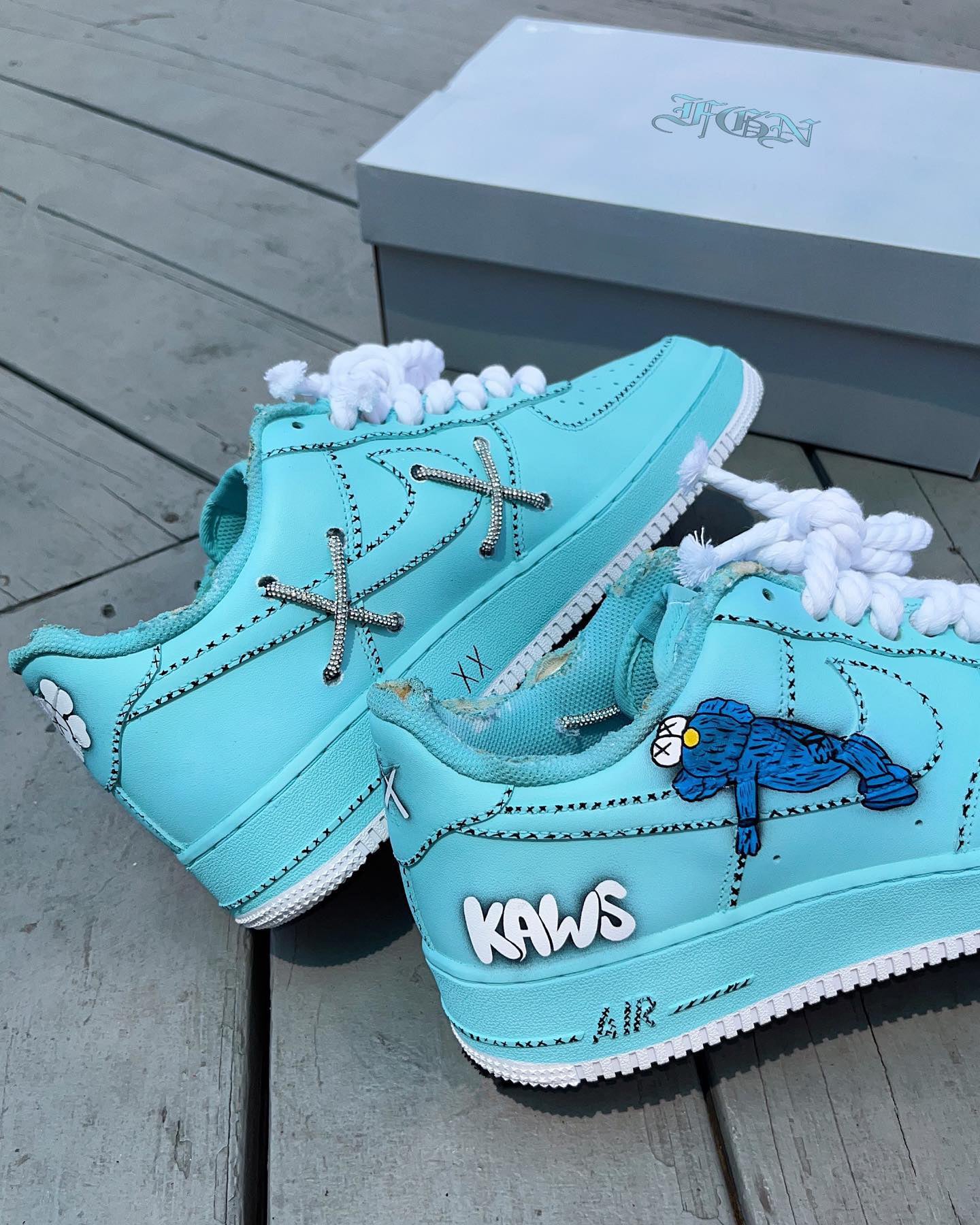 [Customized AF1×KAWS] Air Force 1 Graffiti Distressed Shoes Unisex Cyan